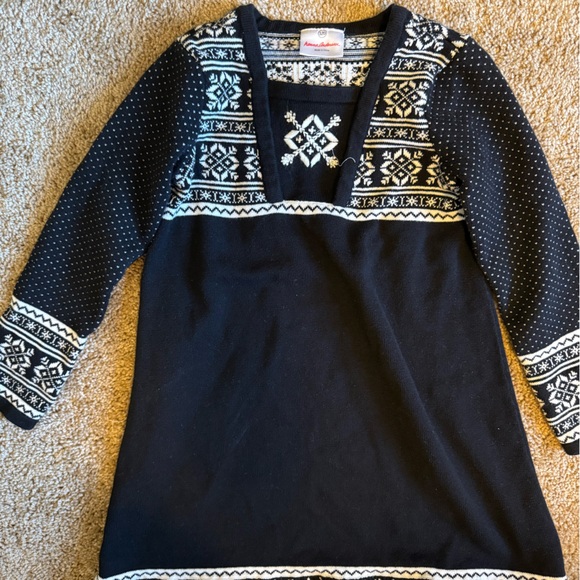 Hanna Andersson Black and White Patterned V-Neck winter Sweater dress - Picture 1 of 2
